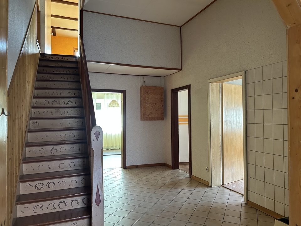 Die Diele mit der Treppe