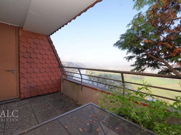 Gemütliche Loggia - mit Abstellraum