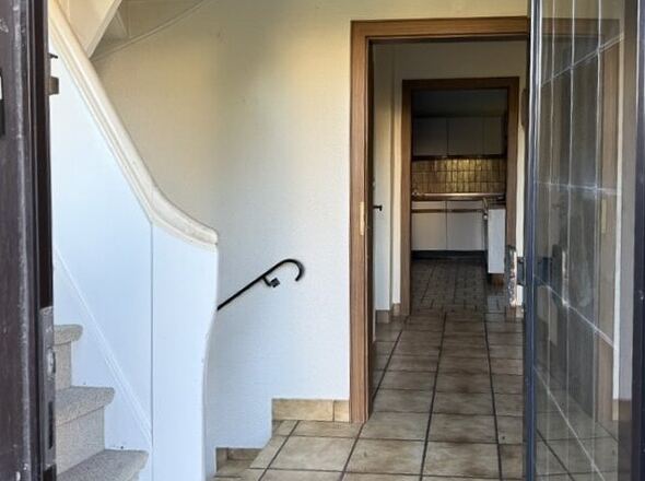 Flur mit Treppe Diele