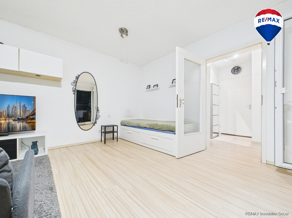 REMAX Immobilien DeLux Eigentumswohnung Zimmer Neunkirchen Mark Borowicz