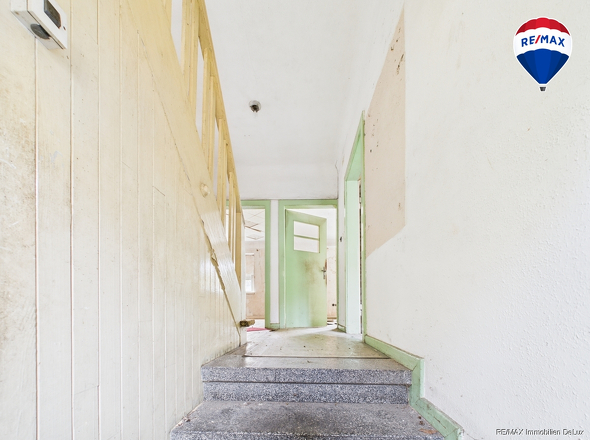 REMAX Immobilien DeLux Einfamilienhaus Diele Ballweiler Mark Borowicz