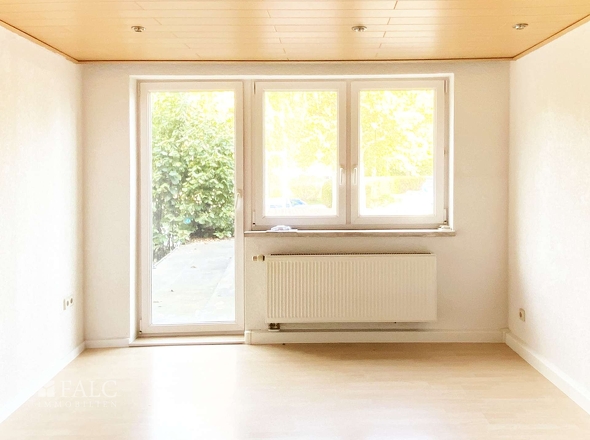 Wohnzimmer mit Terrasse