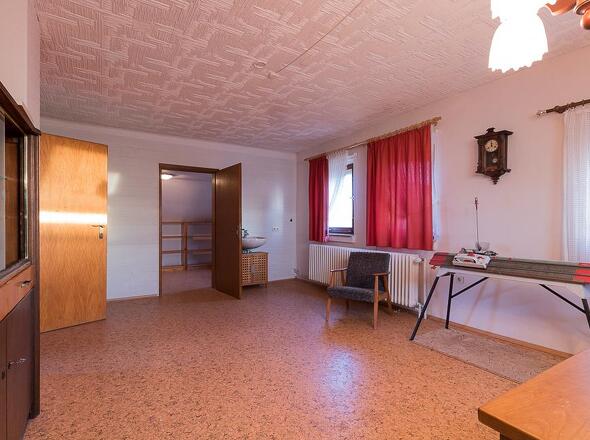 DG: Zimmer 2 #2 m. Blick R. Zimmer 3