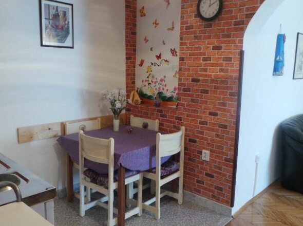 Eine der Kchen vom Haus am Meer in Kroatien, das zum Verkauf steht