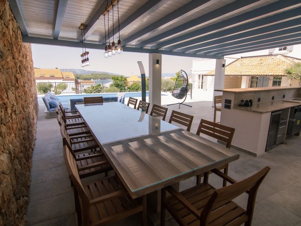 otok-cres-cres-prekrasna-vila-s-bazenom-pogled-na-more_2