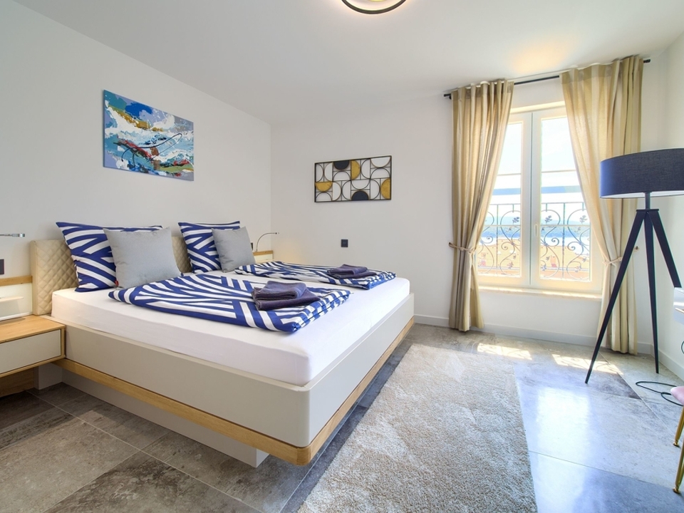 otok-cres-cres-prekrasna-vila-s-bazenom-pogled-na-more_4