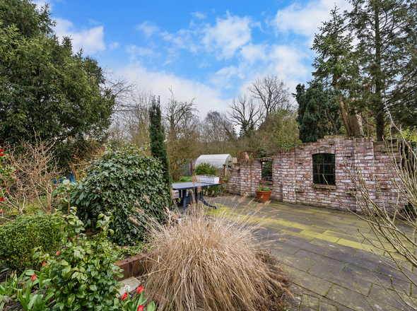 Ruinenmauer Terrasse