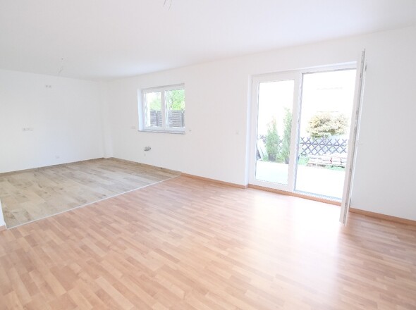 Wohnzimmer mit integrierter Küche