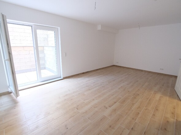 Schlafzimmer UG mit Terrasse