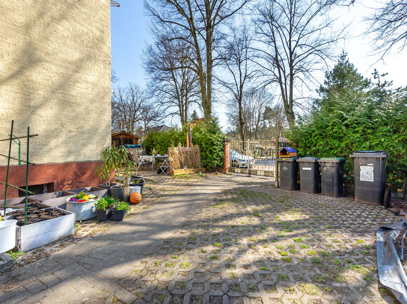 Gepflasterte Einfahrt