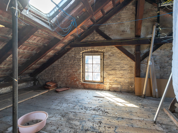 DG Dachboden Ansicht 2