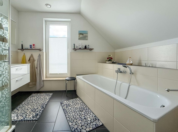 Badezimmer Dachgeschoss