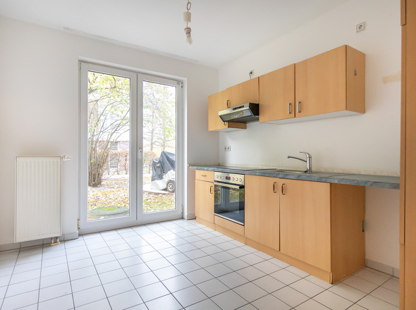 Küche mit Einbauküche