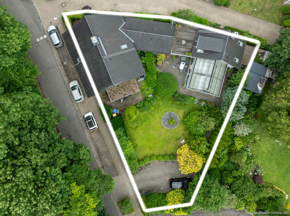 Luftbild mit Abgrenzung Grundstück