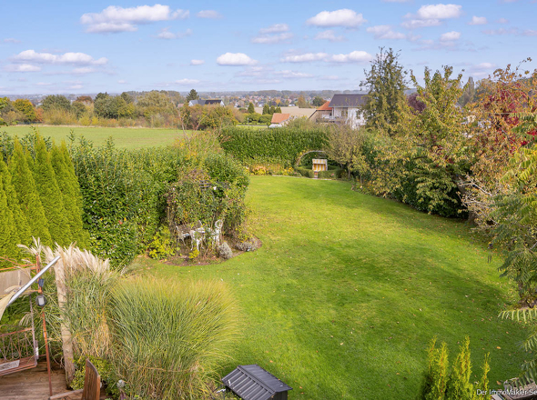 # Blick in den Garten aus der Studiowhg