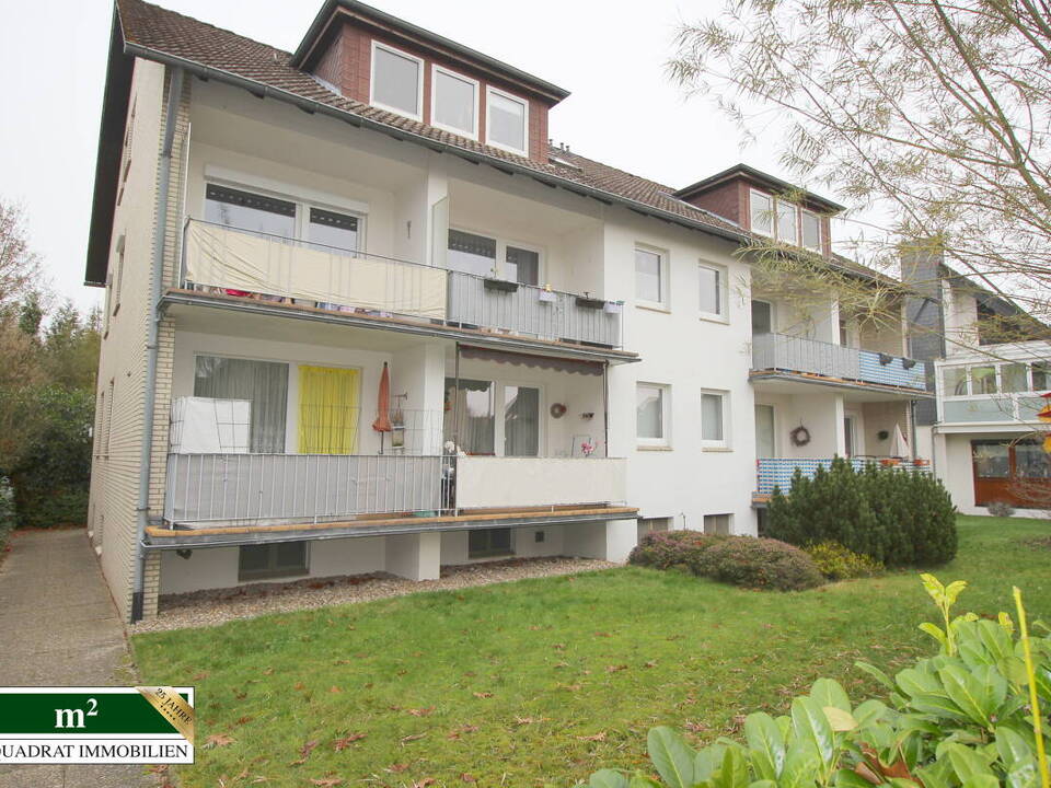 MFH mit 9 WE und 8 Loggien straßenseitig