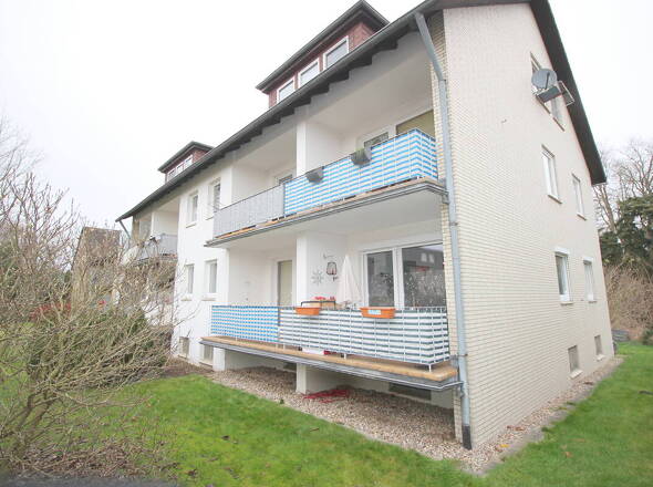 MFH mit gepflegtem Außenbereich u. Drainage