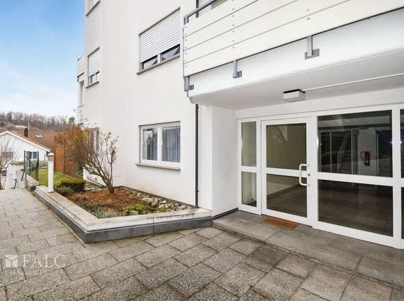 Eingang zum Gebäude 