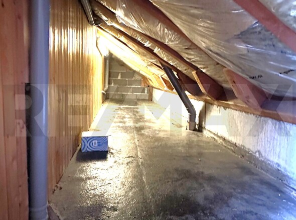 Lagerfläche in der Dachschräge