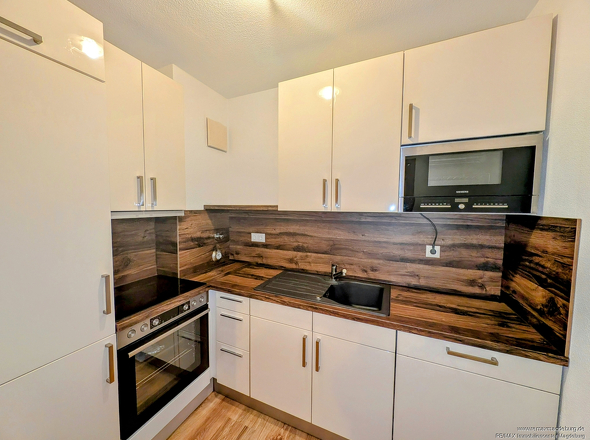 Küche mit Einbauküche