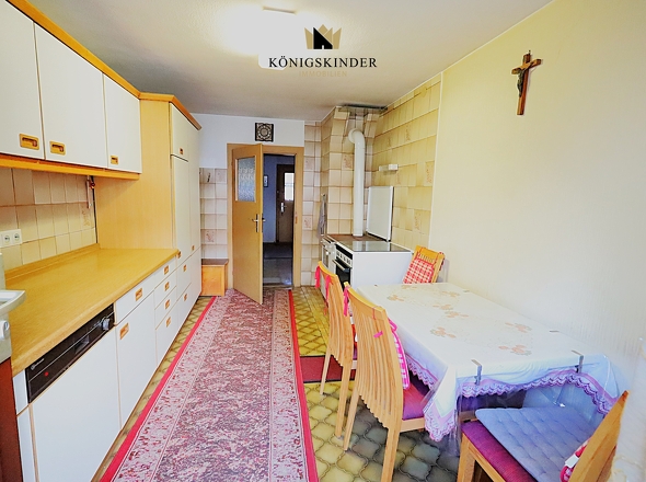 ...in die gemütliche Wohnküche