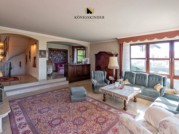 in den viel Platz bietenden zentralen Wohnbereich...