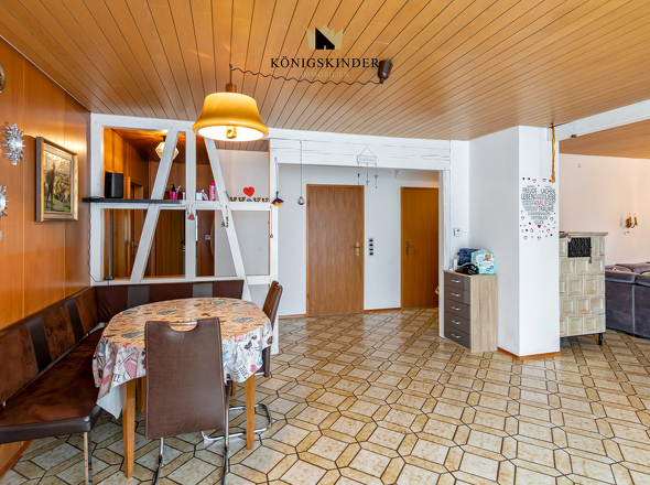 Bitte nehmen Sie Platz...