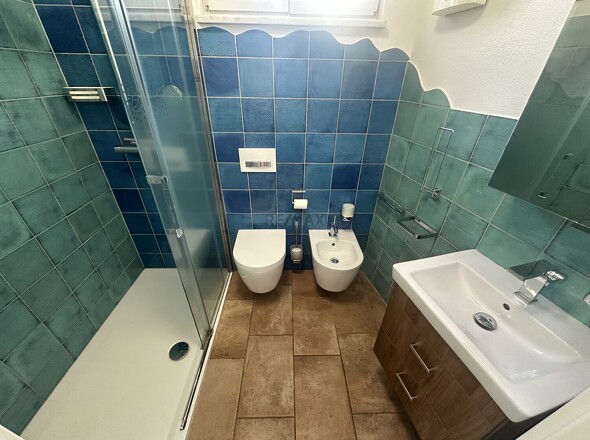 Bad in ausgebauter Garage