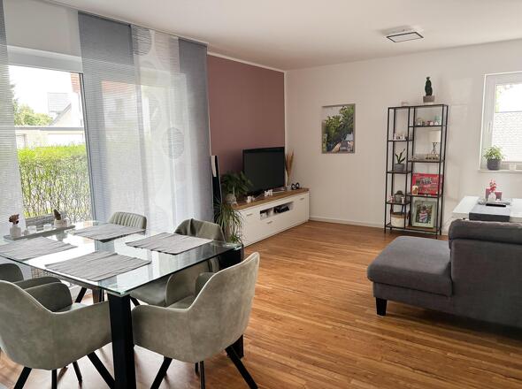 WE1: großzügiges Wohnzimmer