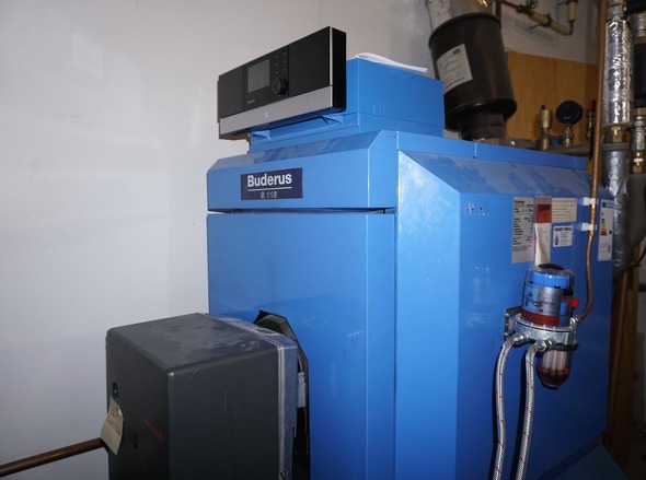 Untergeschoss Keller Heizung