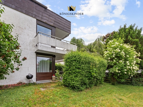 Mit dem Blick in den anteiligen Garten