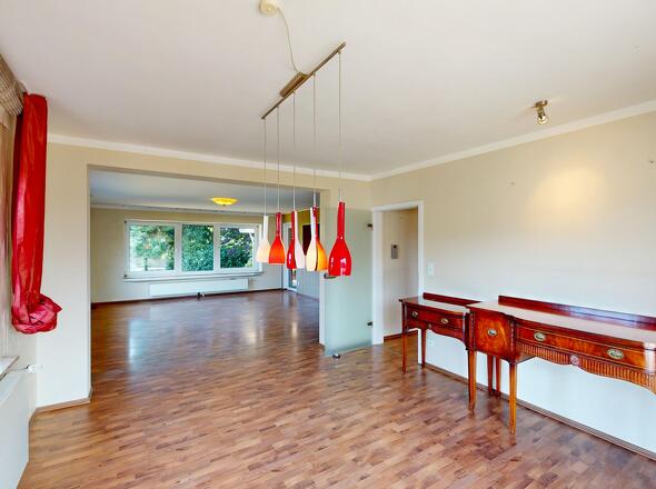 Wohnzimmer und Esszimmer EG