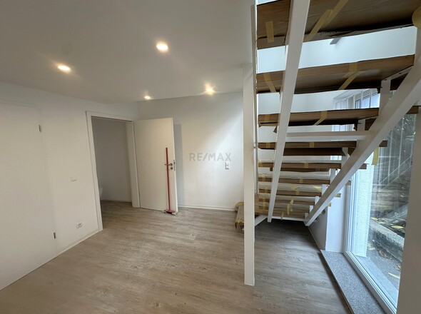 EG Aufgang ins DG hinteres Haus