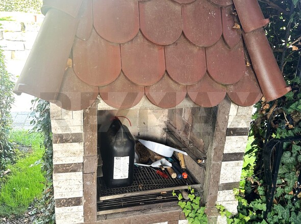 Überdachte Grillstelle