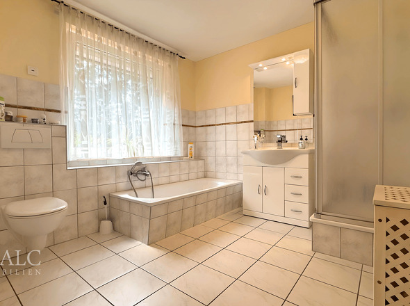 Badezimmer im Erdgeschoss 