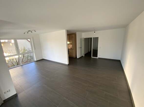 Blick vom Wohnbereich Richtung Flur