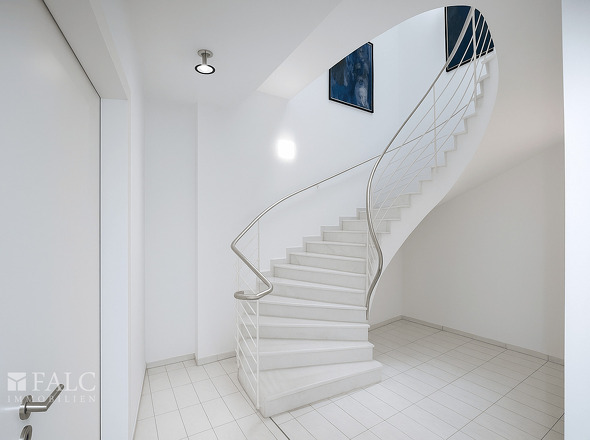 Wendeltreppe UG
