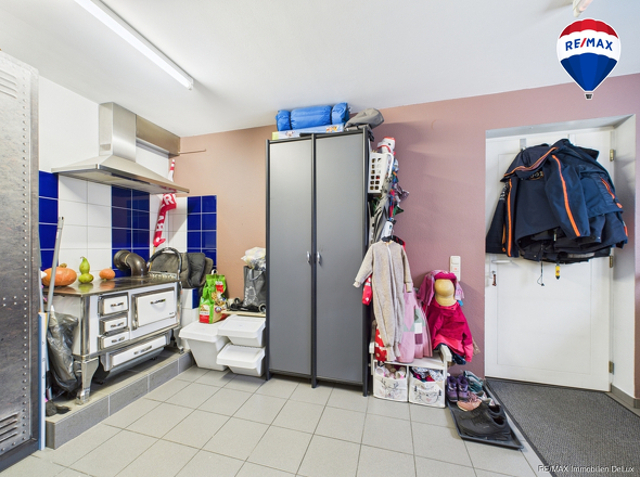 RE/MAX Immobilien DeLux Einfamilienhaus Mettlach-Weiten Waschraum