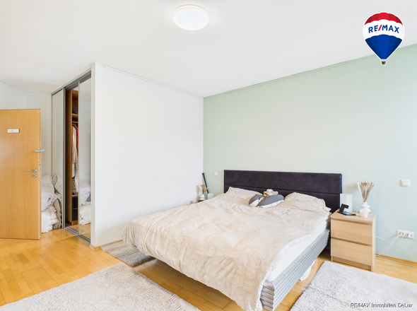 RE/MAX Immobilien DeLux Einfamilienhaus Mettlach-Weiten Schlafzimmer