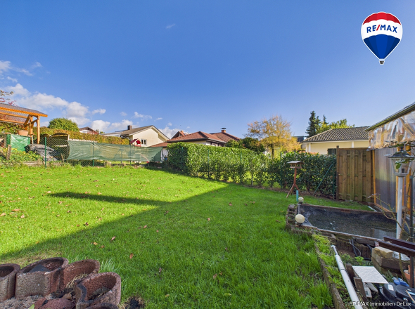 RE/MAX Immobilien DeLux Einfamilienhaus Niederlosheim Garten