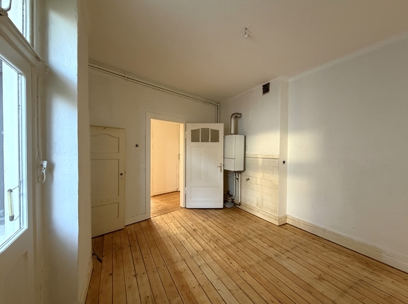 Tolle Wohnküche mit Speisekammer