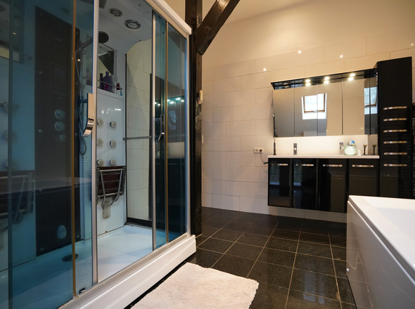 Badezimmer Dachgeschoss