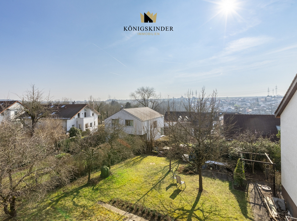 Weitblick vom Balkon mit Blick ins Grüne