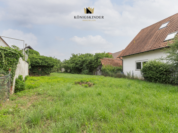 Großer Garten- mit viel Platz für Kinder, Gartenprojekte oder Erholung