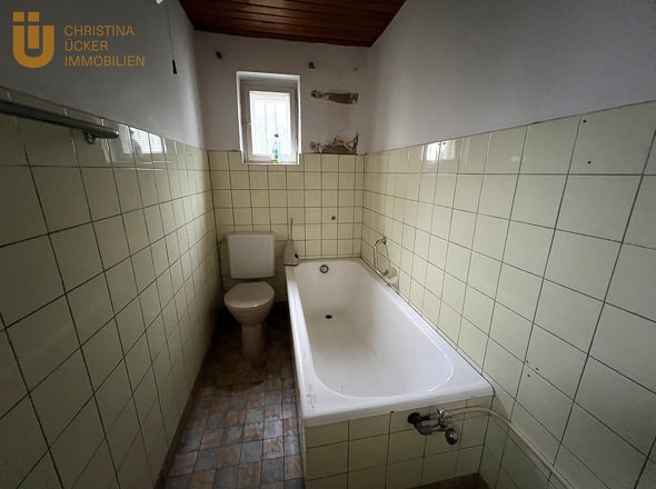 Kleines Bad EG im Altbau