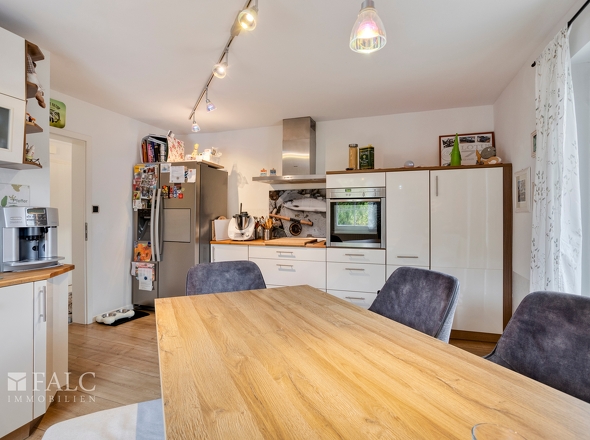 Küche (Hauptwohnung)