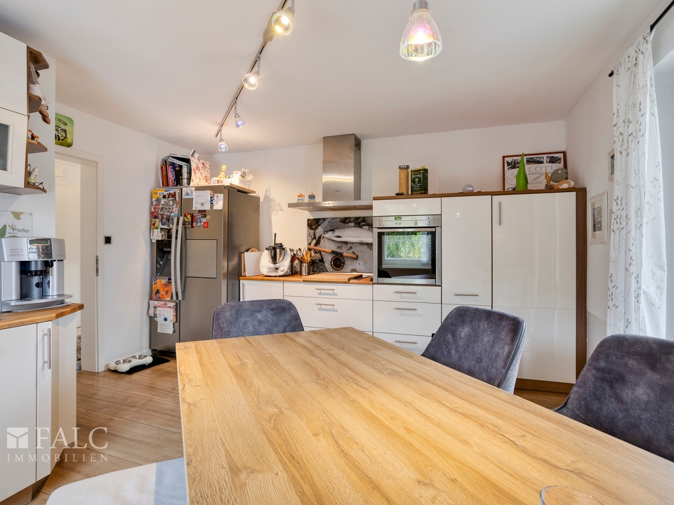 Küche (Hauptwohnung)