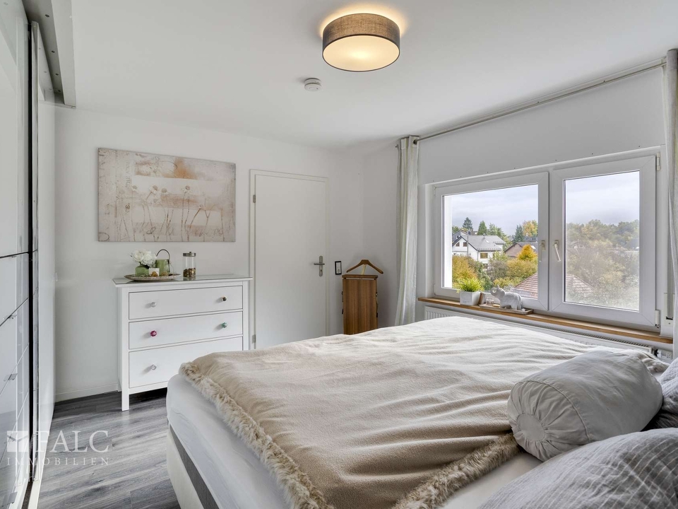 Schlafzimmer (Hauptwohnung)