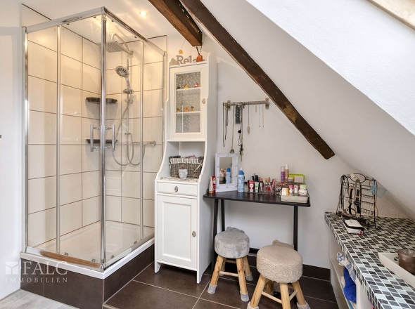 Badezimmer (Hauptwohnung)