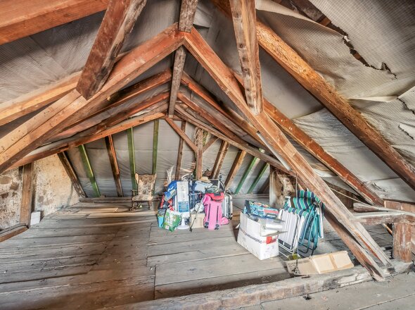 Ausbaufähiger Dachspitz